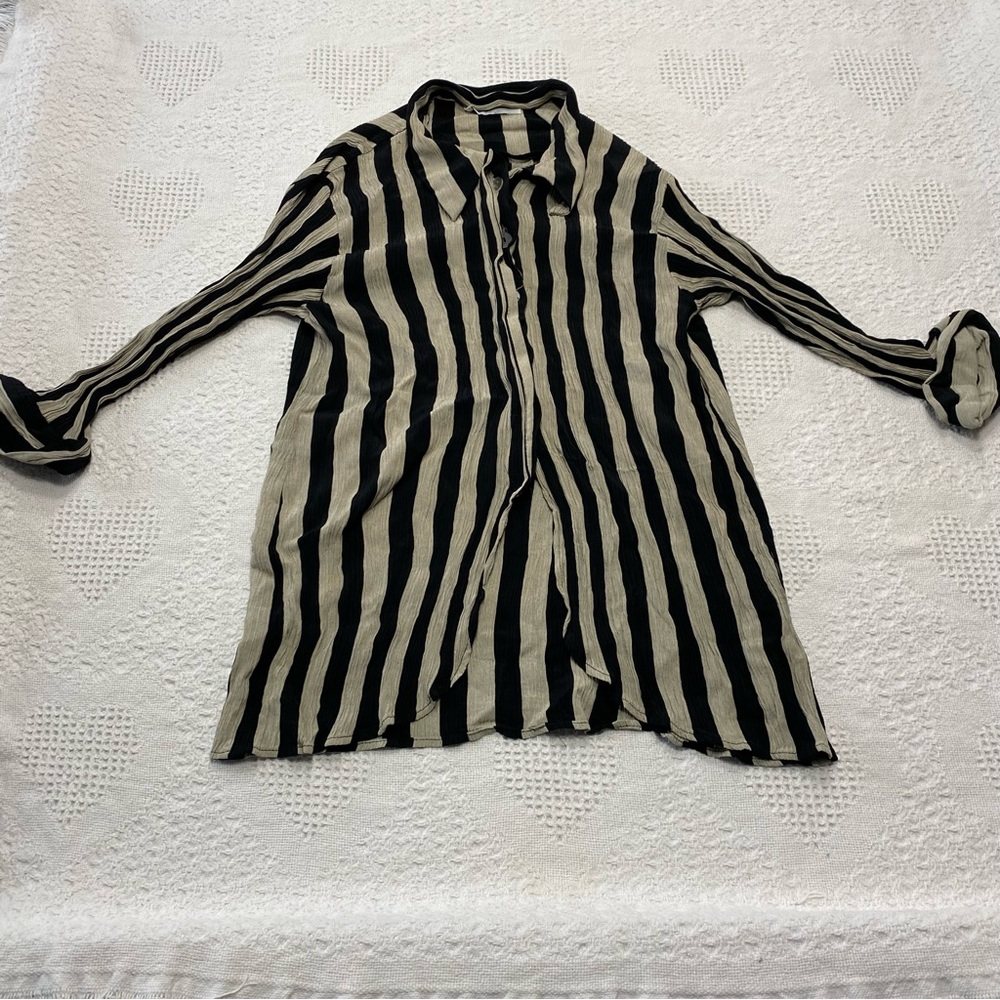 Michael Blake Button Down Blouse (See measurements)
